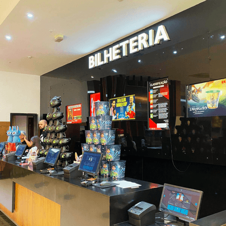 Logo da loja cine araújo